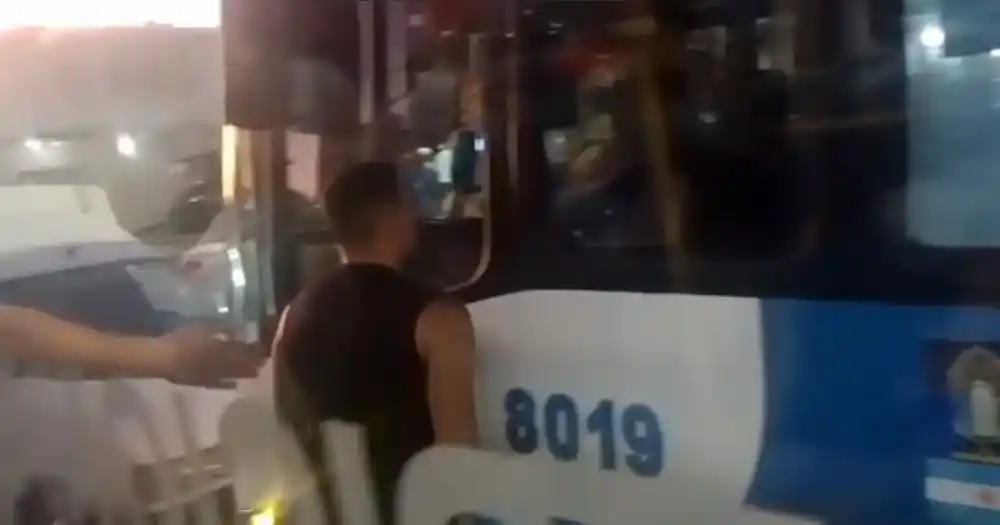 Agresión a un chofer de colectivo de la línea 405 en Fiorito: Le sacaron la licencia al agresor