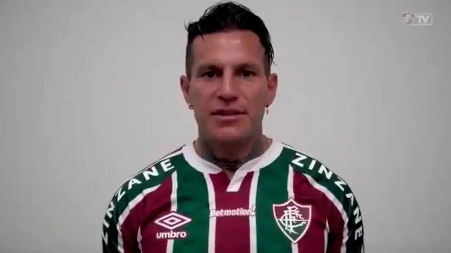 Fluminense incorporó al clorindense Raúl Bobadilla