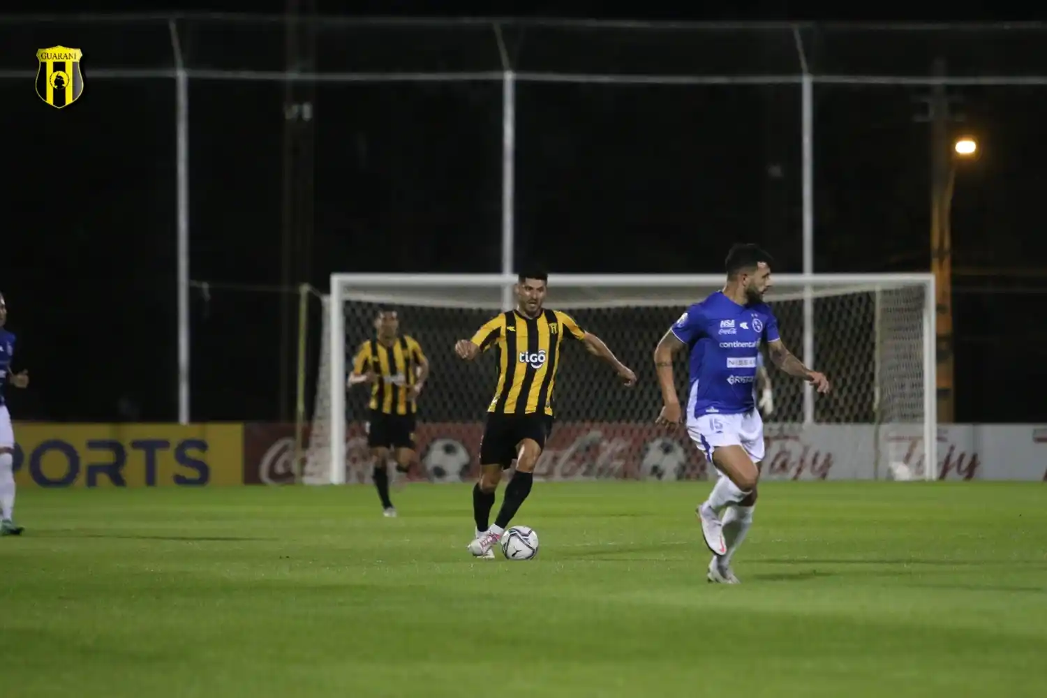 Paraguay: Gabriel Báez Corradi debutó en Sol de América, que perdió con Guaraní