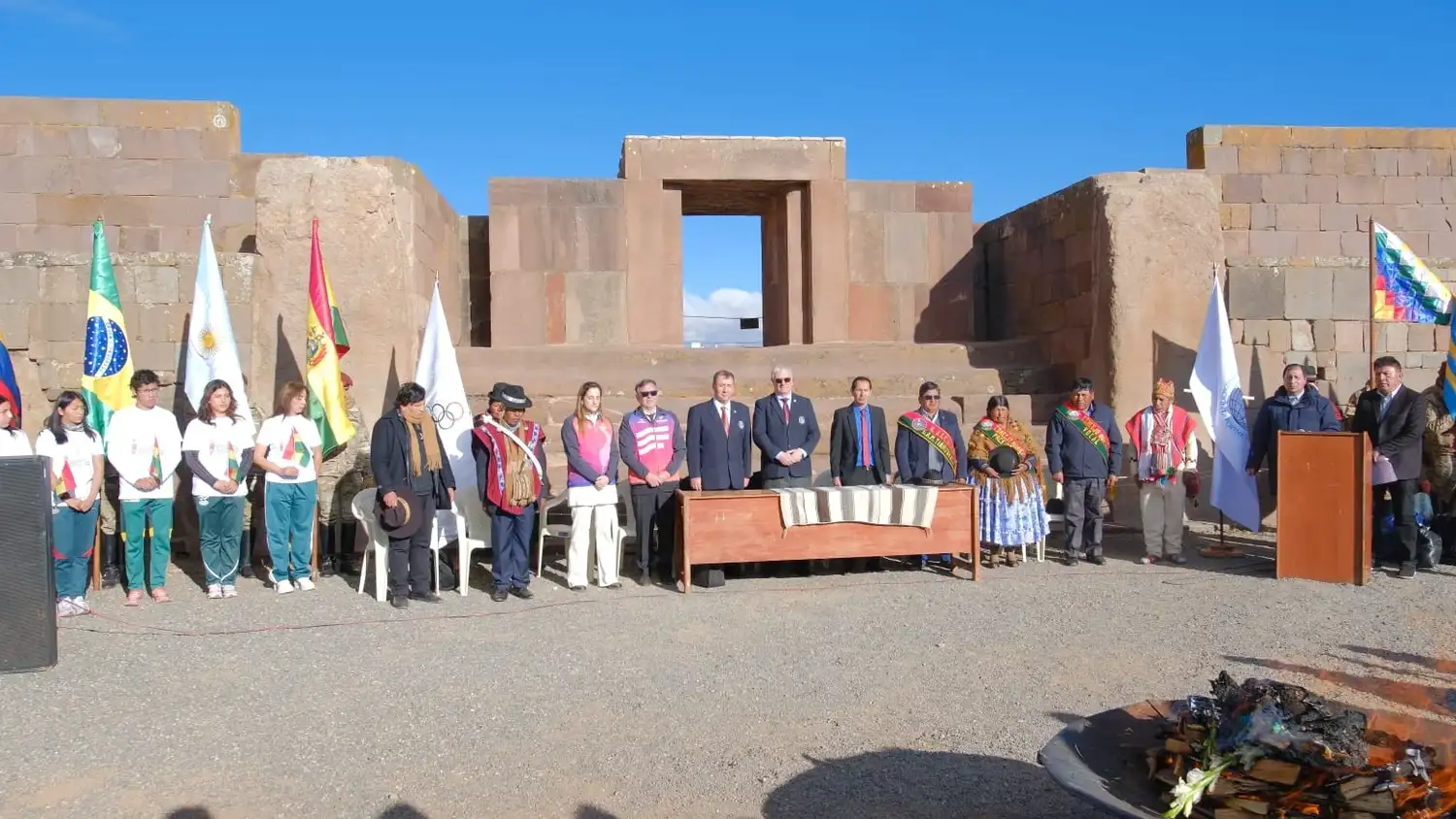 La ceremonia se realizó en en el templo sagrado de Tiwanaku, Bolivia.