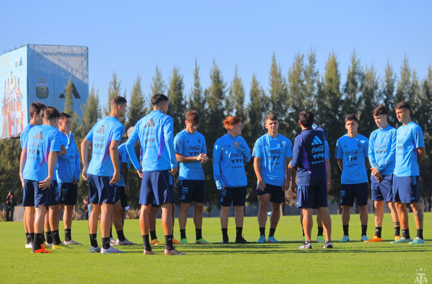 Argentina Sub-20 debuta ante Uzbekistán: horario, TV y formaciones