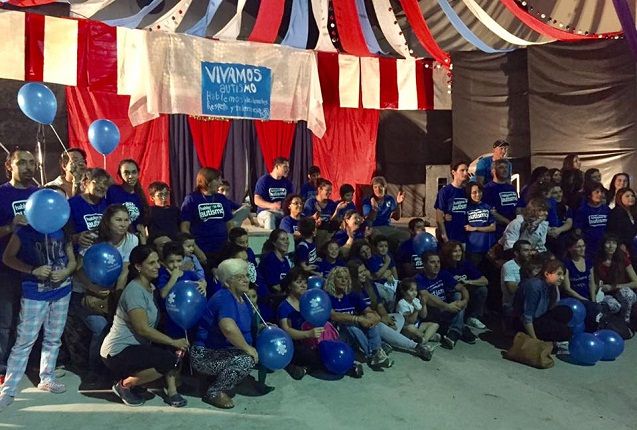 Padres de niños con autismo vuelven a reclamar la cobertura de las obras sociales