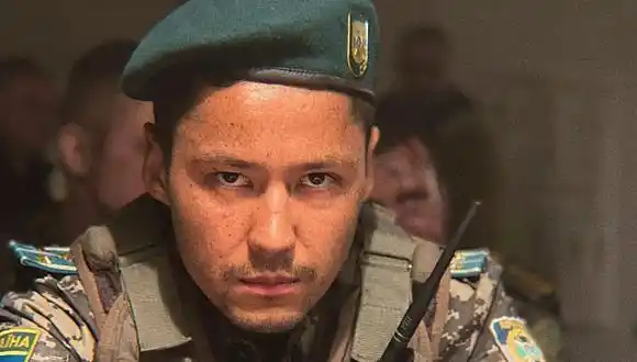 Murió en combate Pasha Lee, el actor ucraniano de El Hobbit y El Rey León