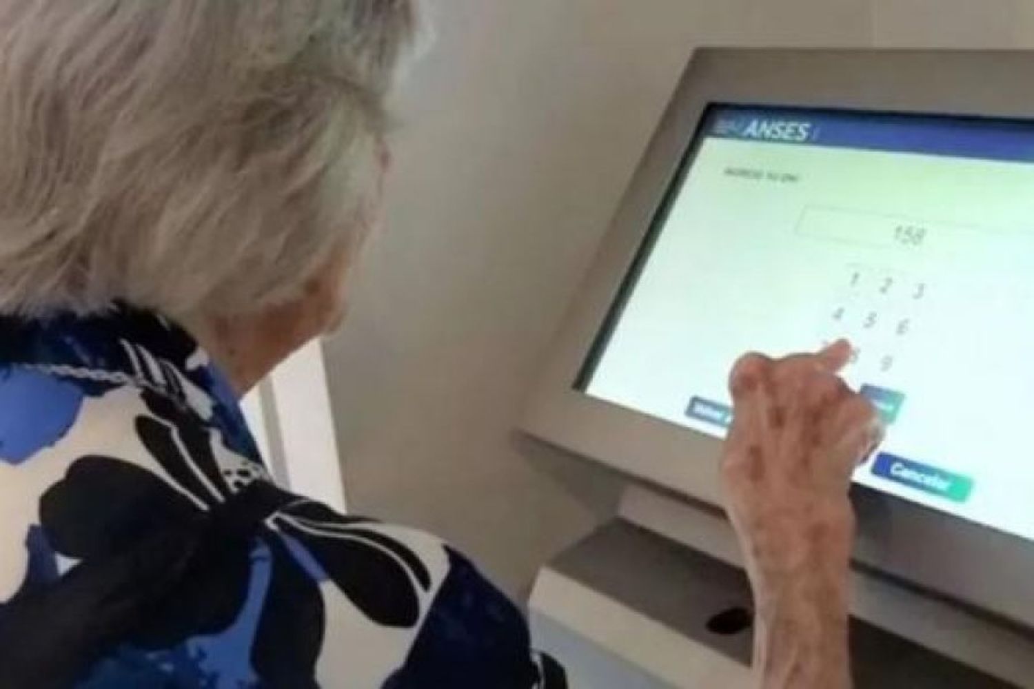 Los bancos ya no tendrán que exigir fe de vida a jubilados y pensionados