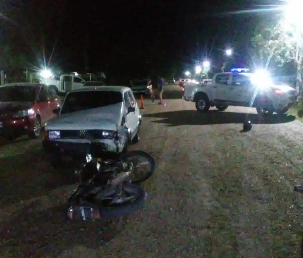 Siniestro vial en San Jaime: un motociclista resultó con lesiones graves