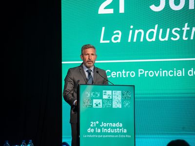 Frigerio anunció una nueva ley de gestión ambiental y la creación de una agencia de inversiones en la Jornada de la Industria