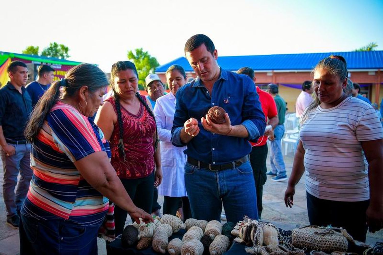 Solís acompañó variadas actividades 
por la Semana de los Pueblos Originarios