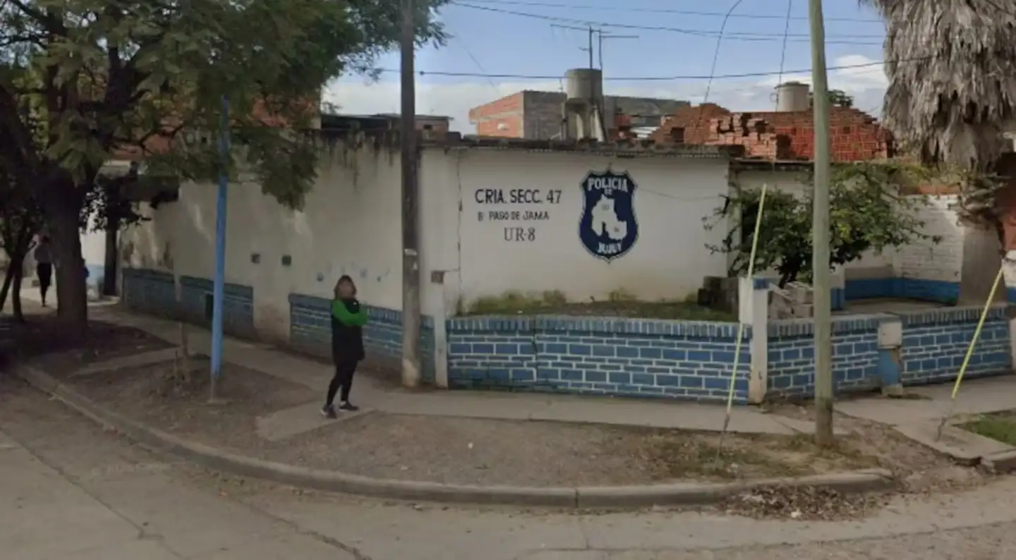 Camionero bajó en una estación - 2