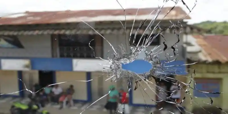 Otra masacre sacude Colombia: 5 personas asesinadas en Zaragoza