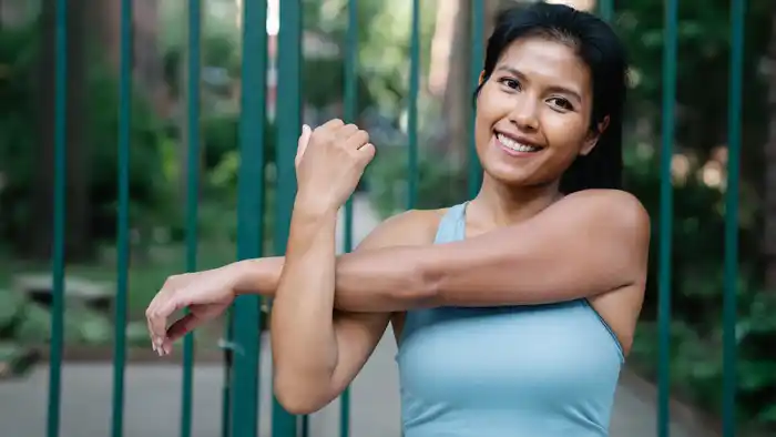 Con estos ejercicios podrás fortalecer tus brazos de la forma más efectiva/ DeporteGlam