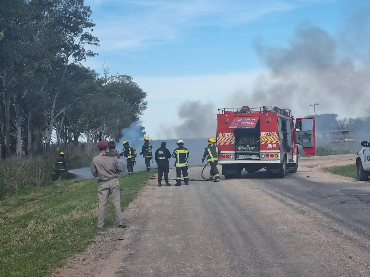 Ex Ruta 9: conductor trasladado tras incendiarse su auto