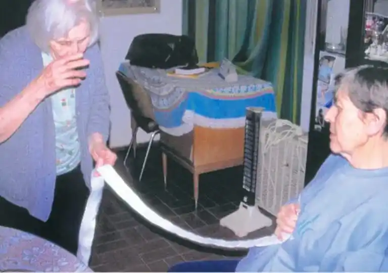 El veredicto de la curandera: Hasta la coronilla de empachado