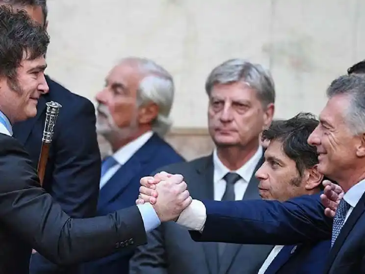 Macri pidió fortalecer el Gobierno y tendió puentes con Milei: “Tiene mi número”