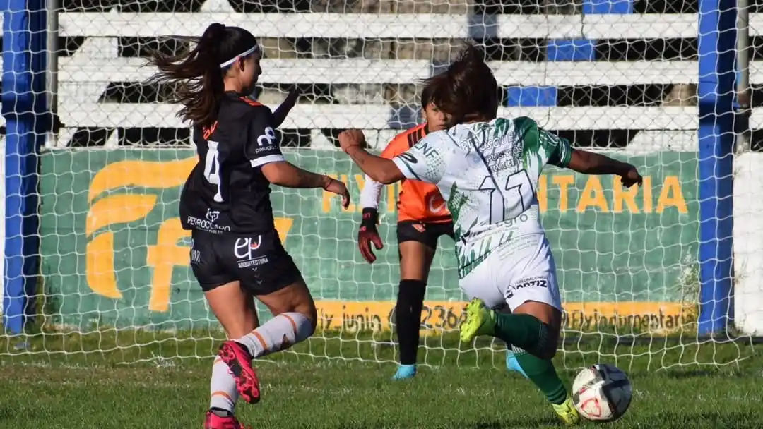 Villa Díaz Vélez quedará libre, mientras que Estación buscará un triunfo en el clásico