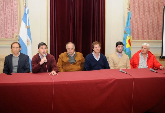 Se aplicará en la región un programa que aborda integralmente la planificación hídrica 
