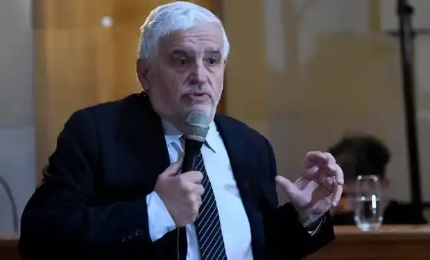 Según se informó, la intención de realizar estos cambios en el equipo de funcionarios provino del ministerio de Economía.