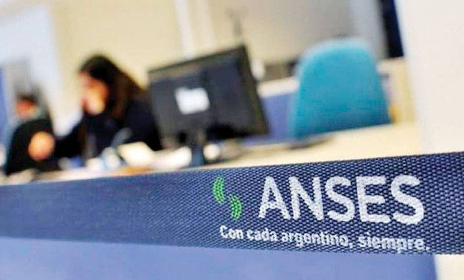 El 89% de los argentinos recibe  algún ingreso de parte del Estado