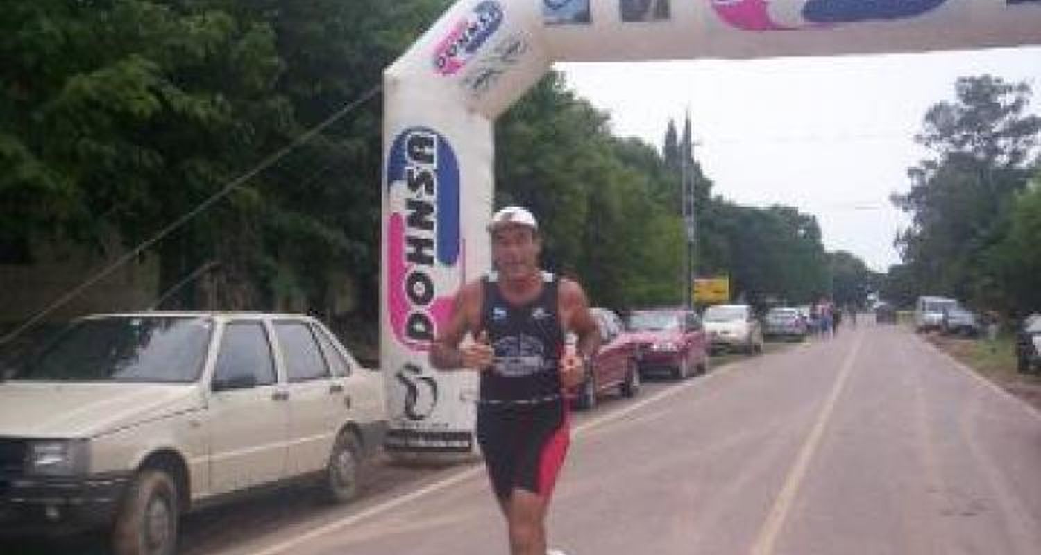 Brunelli ganó el triatlón largo
