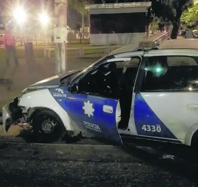 Aseguran que todos los policías que conducen tienen carnet