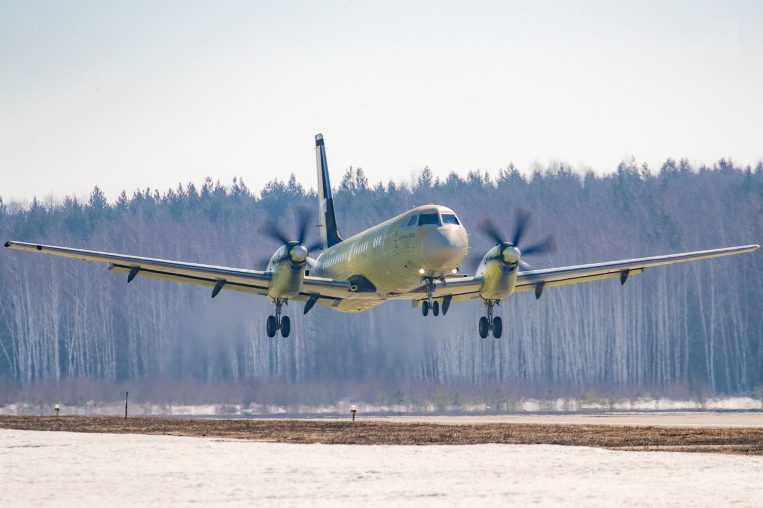 La certificación del turbohélice regional ruso Il-114 actualizado concluirá en 2025