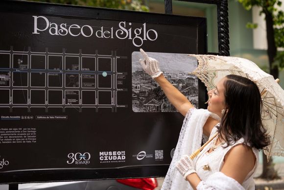 El Paseo del Siglo se peatonalizó este domingo por el Tricentenario de Rosario