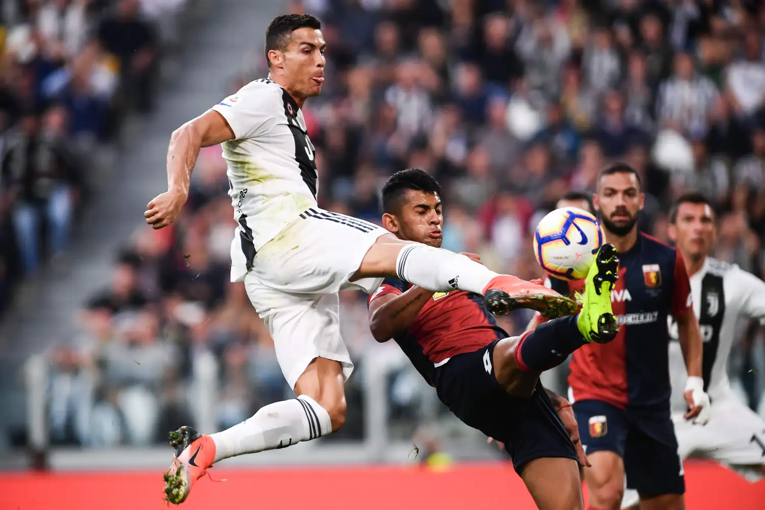 Juventus igualó con Genoa
