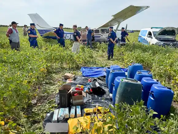 Identificaron al propietario de la avioneta abandonada en San Gustavo