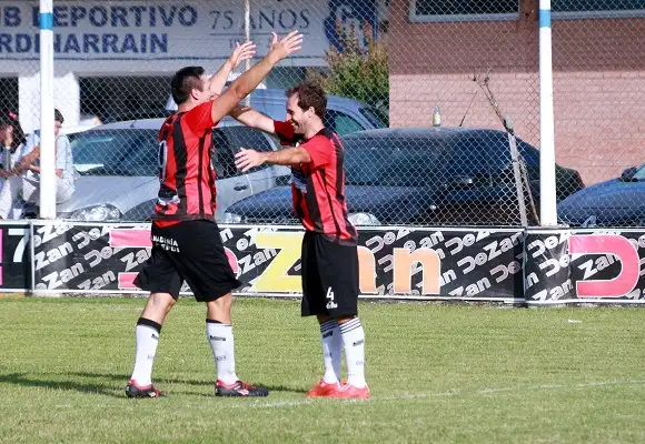 Central Entrerriano goleó a Deportivo y es finalista del Apertura 