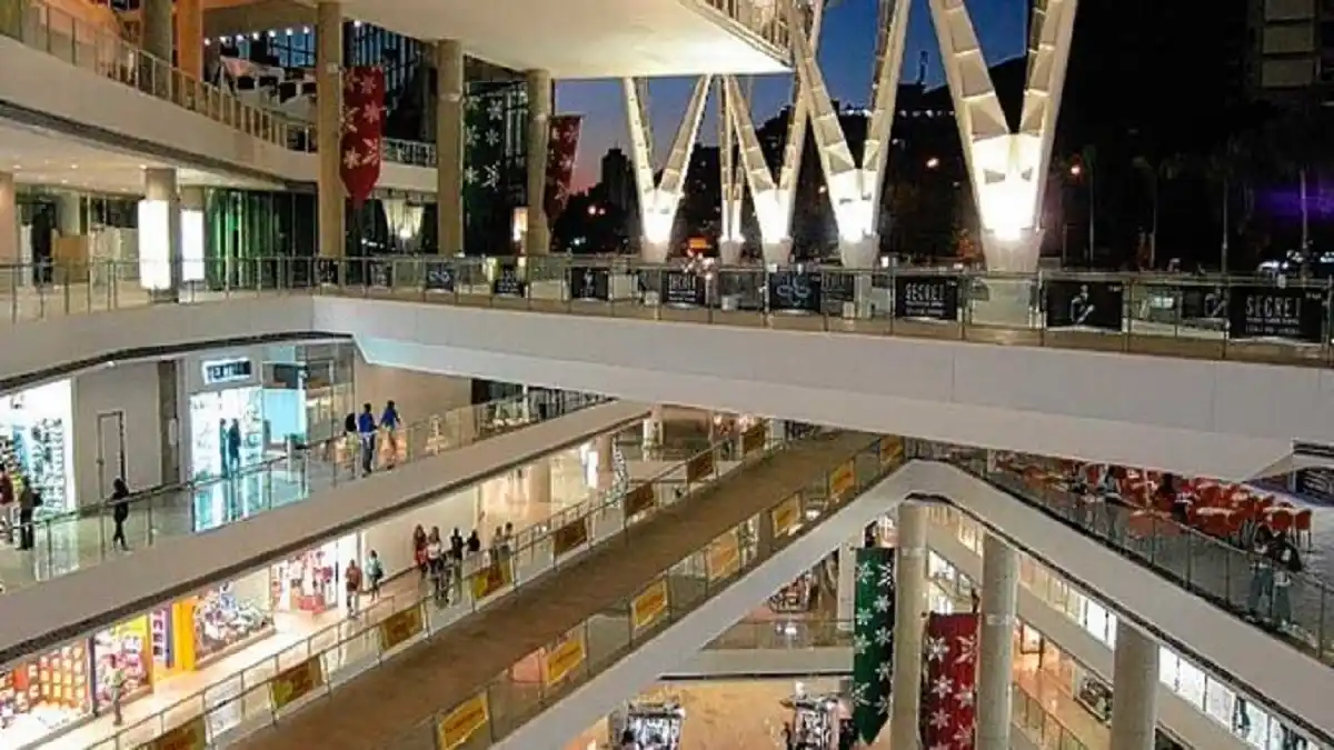 RUMBO AL 28 de JULIO: centros comerciales van a trabajar a su propio ritmo