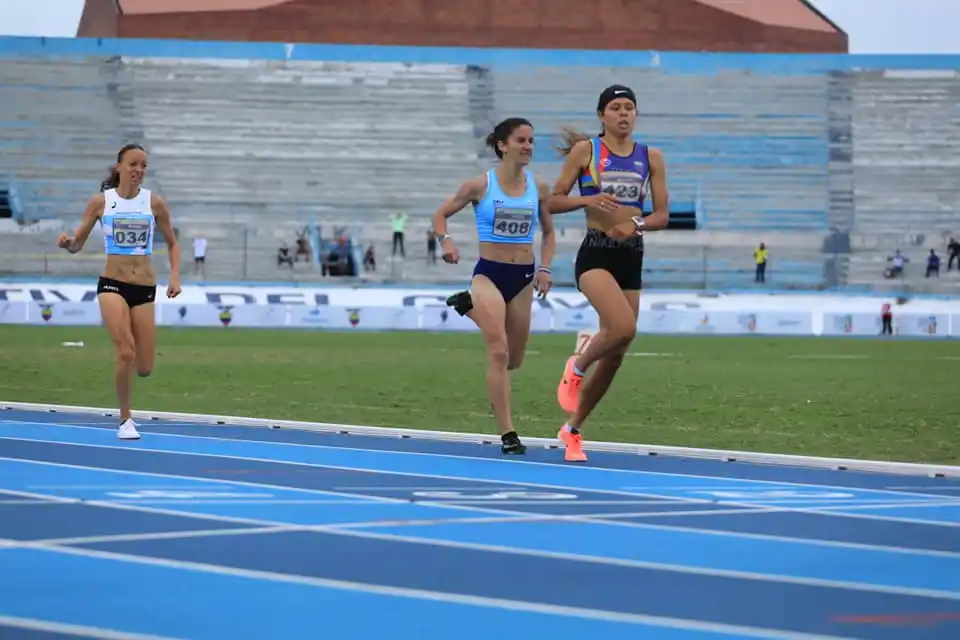 Bronce de Mariana Borelli en Guayaquil