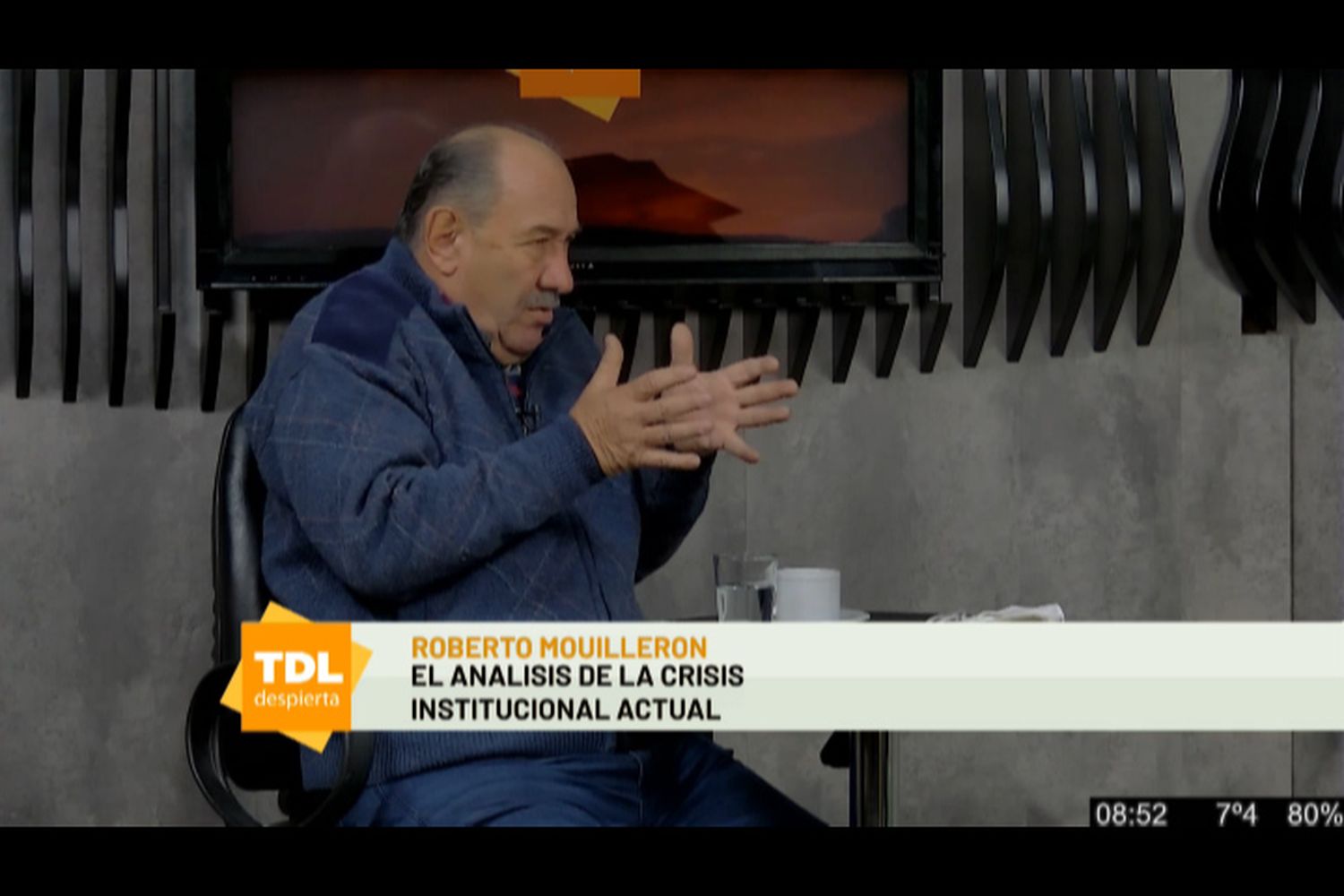 Roberto Mouilleron analizó la crisis institucional