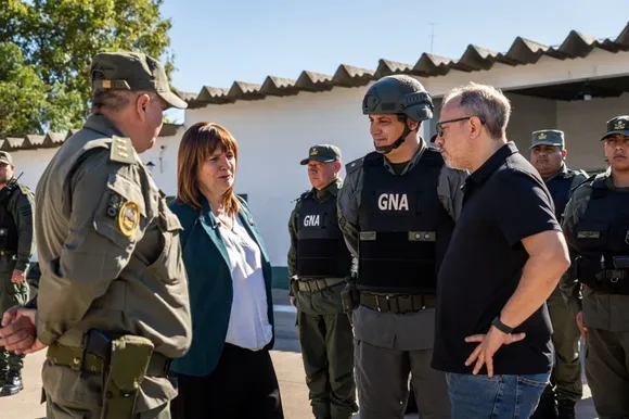 Bullrich refuerza la seguridad en municipios críticos de la Provincia pero ya hay reproches de algunos intendentes