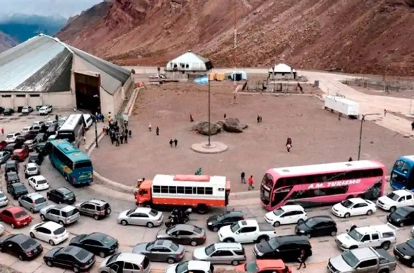 Más de 38 mil personas cruzaron a Chile para ver al Papa