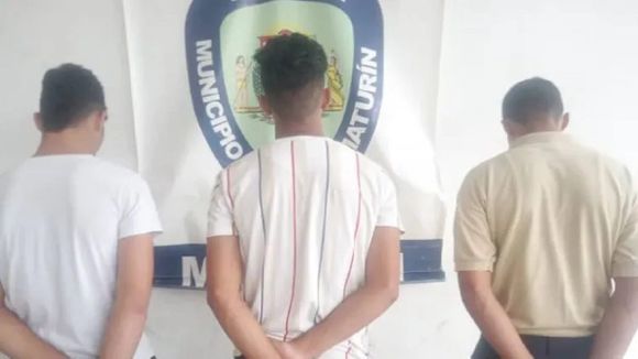 ¡EN MATURÍN! Alumno ordena ataque contra profesor por no entregarle su boletín