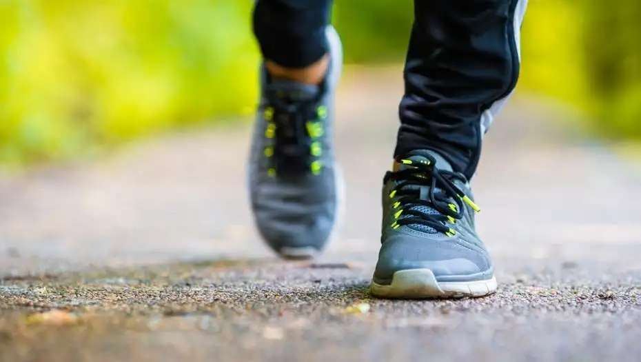 Cómo elegir el mejor calzado para caminar
