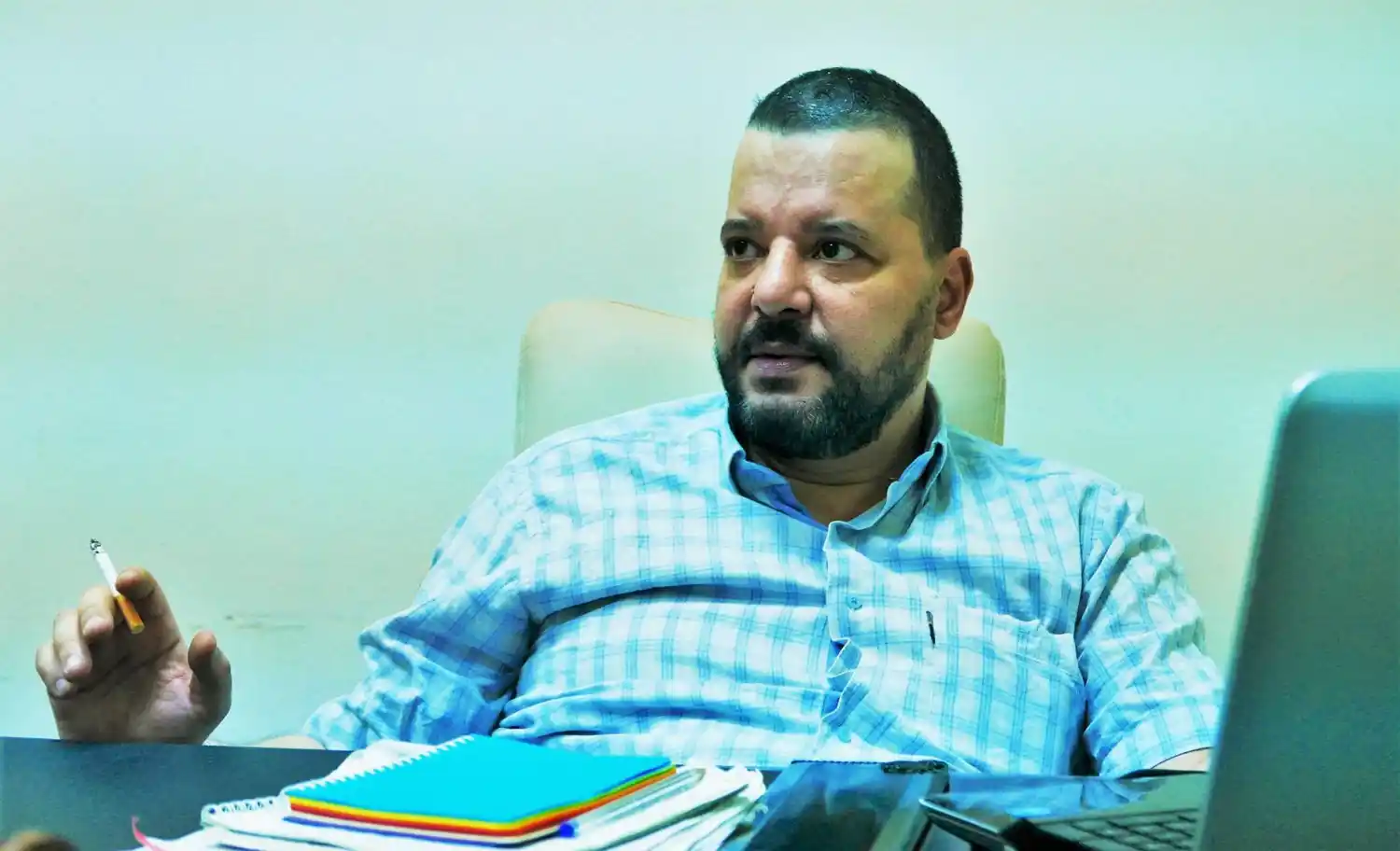 Munir Baatur, el primer presidenciable abiertamente gay en Túnez