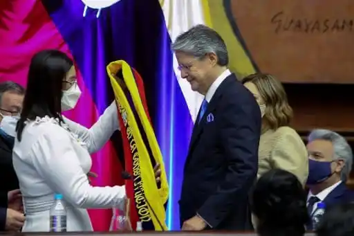 LEOPOLDO LOPEZ Y LILIAN TINTORI DE INVITADOS: Guillermo Lasso es investido como presidente de Ecuador