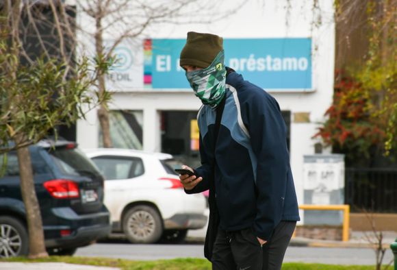 A abrigarse bien o quedarse en casa: la sensación térmica llegó a 2.5 grados bajo cero