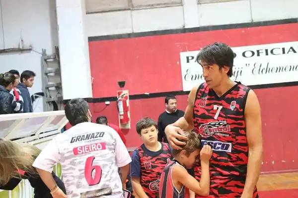 Hasta siempre Señor Básquet: el retiro de un grande del básquet 