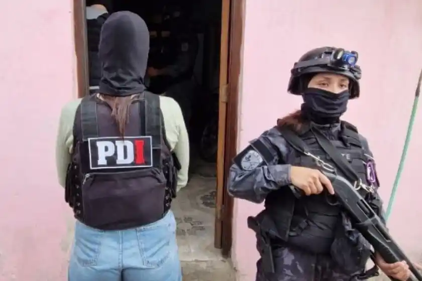 Detuvieron a dos personas por el crimen de un hombre en zona noroeste