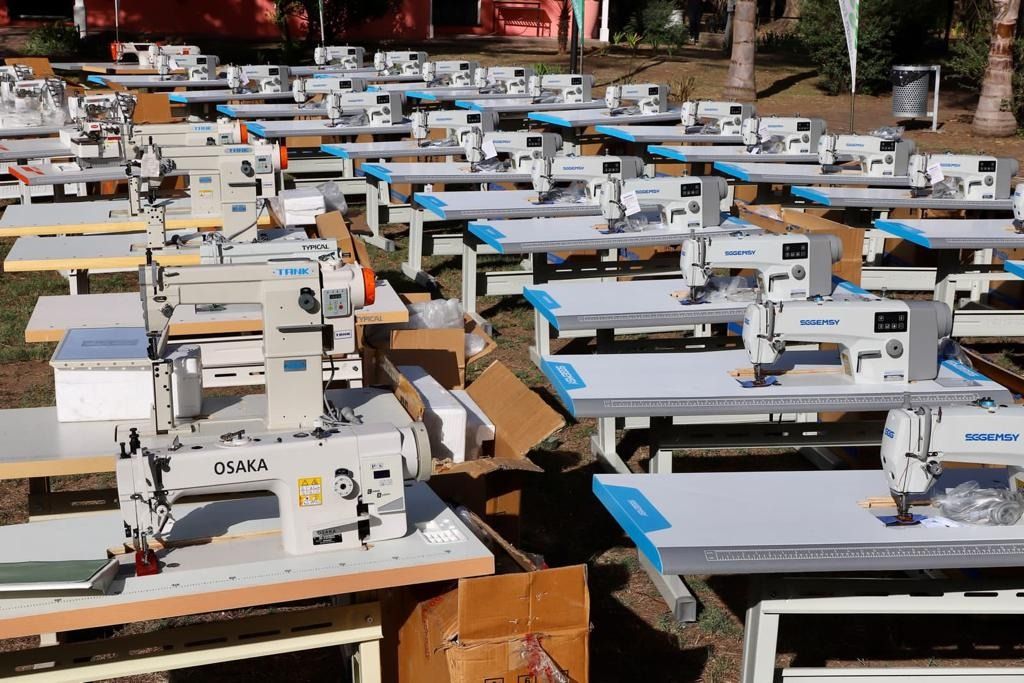 Esteban Echeverría: Fernando Gray y Tolosa Paz entregaron maquinarias para emprendedores locales