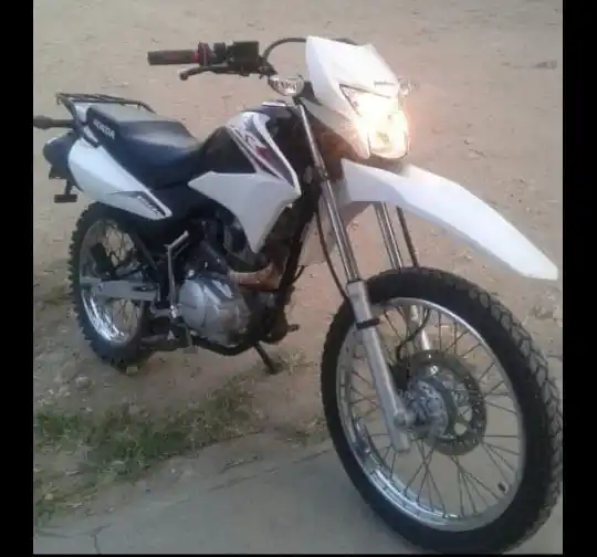 Sustraen una motocicleta