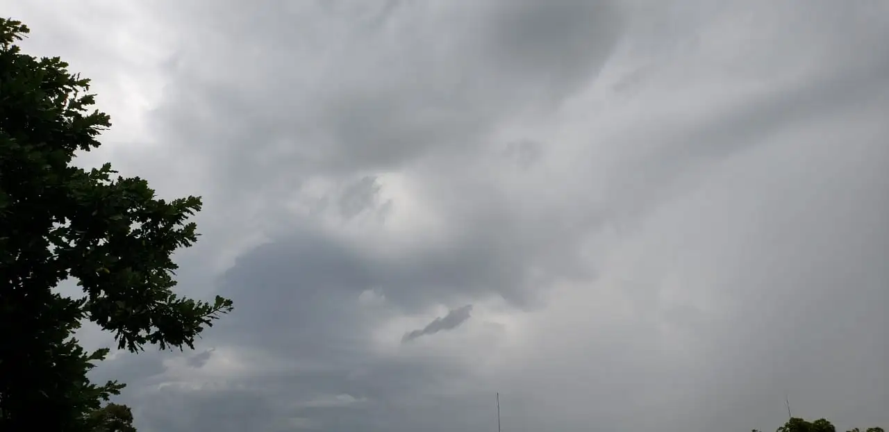 El tiempo se mantendrá inestable durante la jornada con probabilidad de chaparrones y tormentas dispersas