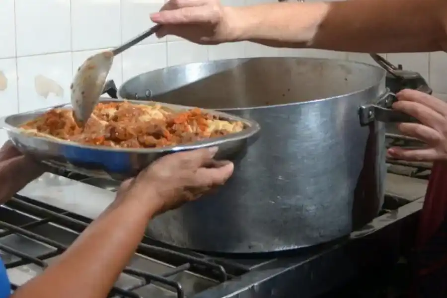 La pobreza sigue creciendo y no admite miradas sesgadas": la Iglesia reitera su reclamo por alimentos para comedores populares"