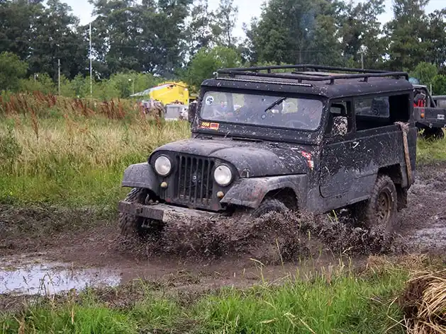 A puro barro y camaradería: Gualeguay vive el 8º Encuentro Nacional de Jeeperos