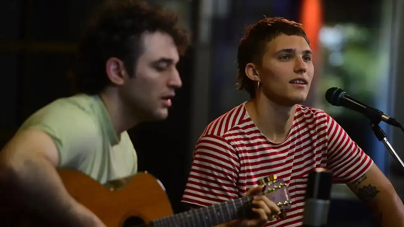 El proyecto musical Koino Yokan, conformado por el cantante Tomás Otero y el guitarrista y productor Jeremías Oro.