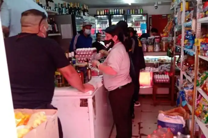 Clausuraron un kiosco en barrio Las Flores II denunciado por los vecinos