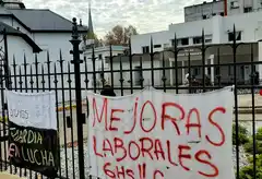 Sin intenciones de paro ni respuestas, sigue el reclamo de los enfermeros por las 6 horas