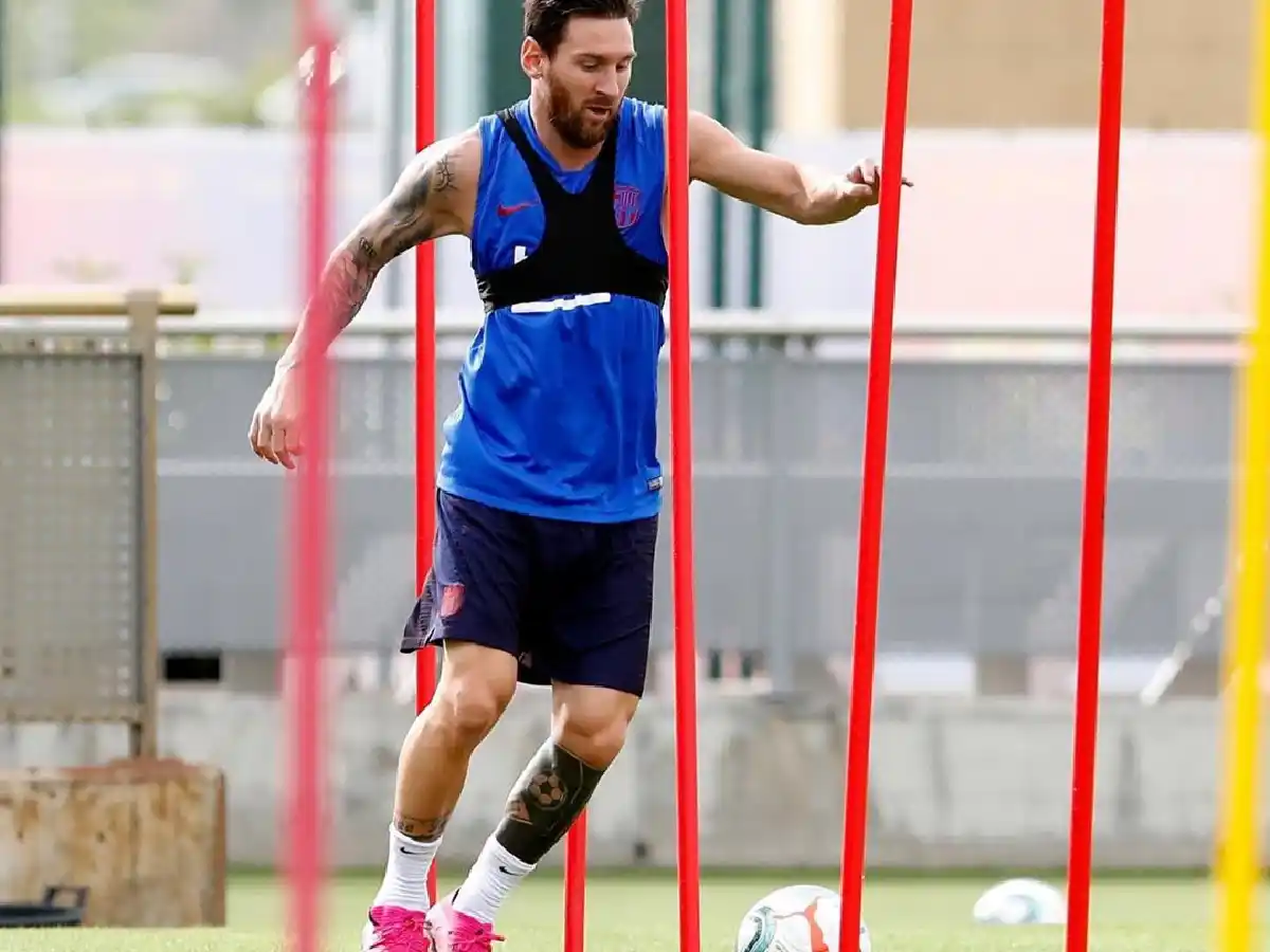 Messi realizó trabajos con pelota en el tramo final de su recuperación