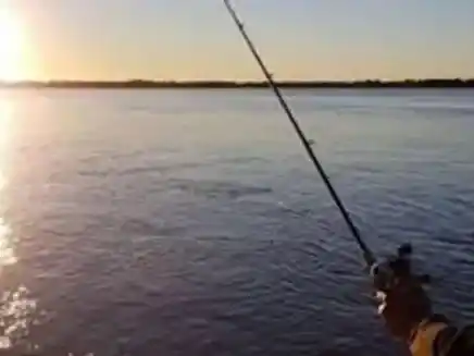 Fatal accidente en el Lago Salto Grande: un pescador perdió la vida en Santa Ana